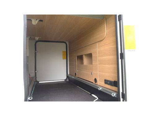 Adria MATRIX 670SC PLUS AUTOMAAT 141 ch Panneau solaire. Porte-v&eacute;los &eacute;lectrique / Toit relevable 023 photo : 13