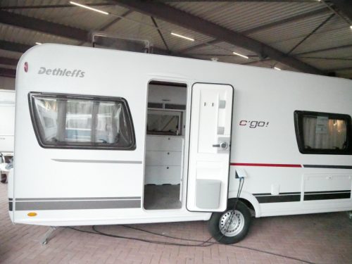 Dethleffs C'Go 495 FR FREE mover and awning photo: 1