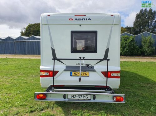 Adria Coral Plus S 670SLT photo: 4