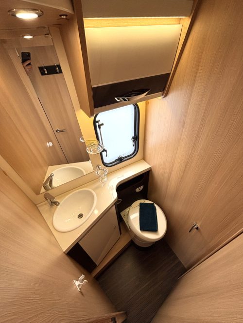Mc Louis MC4 481 AUTOMAAT QUEENSBED + HEFBED + FACE TO FACE Foto: 9