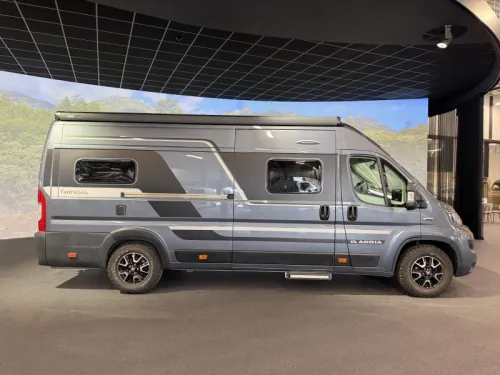 Adria Twin Supreme 640 SLB Anh&auml;ngerkupplung Foto: 1