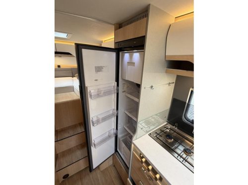 Hymer B600 MC WhiteLine Automaat Einzelbetten Markise Gro&szlig;e Garage Foto: 19