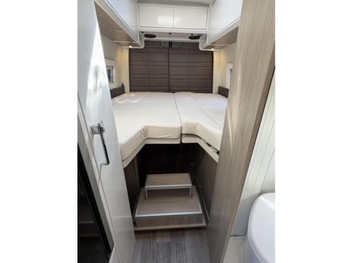 Kabe Travel Master Van 690LB V6 190PK Einzelbetten Solarmodul Anh&auml;ngerkupplung Foto: 23