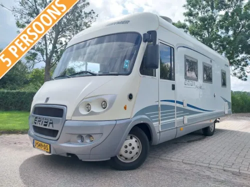 Hymer Eriba mit 44497 km und Dachklimaanlage Foto: 0