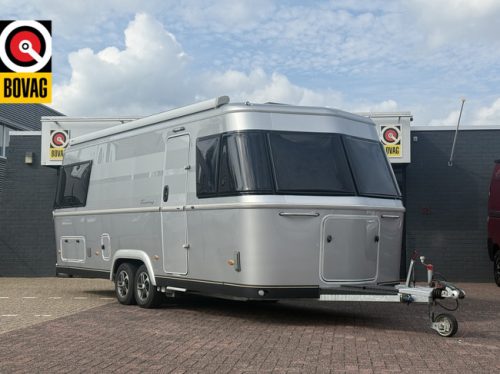 Eriba T 820 (TOURING 820) Vollausstattung EP Level System L&auml;ngsbetten XT Rangierhilfe Truma Solarpaneele 2x Dachklimaanlage Dometic elktr. Sat-Anlage