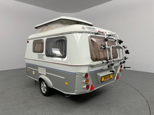 Eriba Touring Pan Familia 310 GT foto: 2