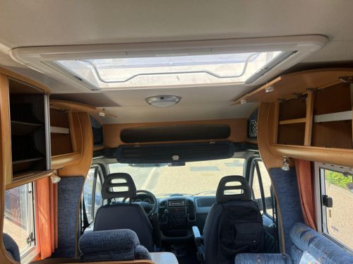 Chausson Fiat Ducato Kastenwagen | Franz&ouml;sisches Bett | Kassettenschattierung | Fahrradtr&auml;ger | Lattenrost | Heizung Foto: 22