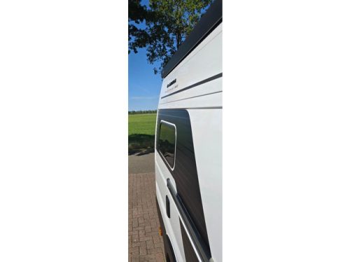 Adria Twin 640 SGX Supreme photo: 9