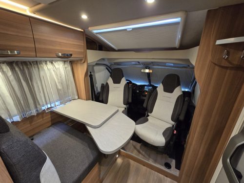 Weinsberg CARACOMPACT 600 MEG PEPPER 163 HP ONLY 47,451 KM !! TV + SATELLITE SINGLE BEDS CRUISE CONTROL THULE BIKE RACK WITH LIFT photo: 11