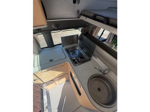 Westfalia ford nugget hoogdak 2.0 126 pk buscamper airco trekhaak 4 slaapplaatsen apk tot 22-04-2027 foto: 17