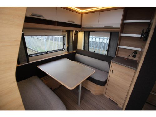 Knaus Sudwind Black Selection 460 EU AIRCO ACTIE photo: 6