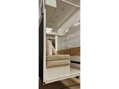 VANRooms  photo: 14