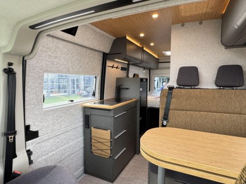 Hymer Redwood 601 Explorer - Automatic photo: 8