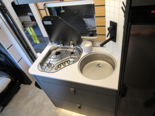 Hymer ML-T 580 4X4 Cross Trail + XXL bed photo: 10