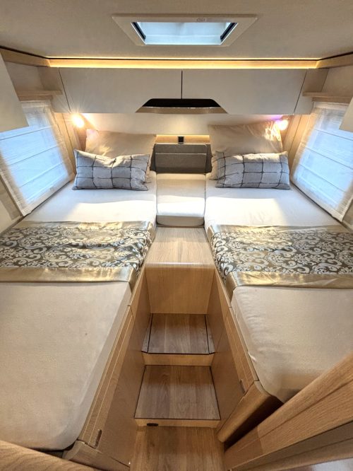 Hymer BMC 680 SilverLine MERCEDES 9T AUTOMATIK EINZELBETTEN Foto: 2