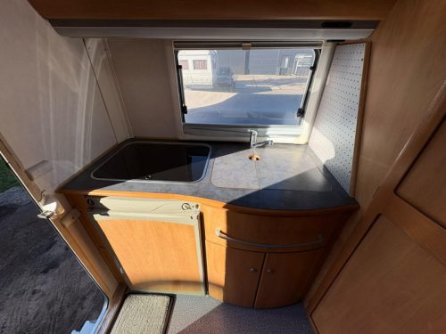 Hymer B 544 Airco, Pop-top roof, 130HP photo: 11