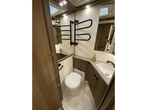 Kabe Royal 560 GLE Model 2027 Foto: 17