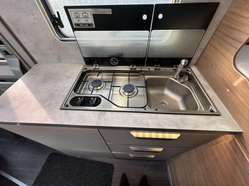 Knaus Tourer Van 500 MQ Automaat 3 pers Hubdach Foto: 14