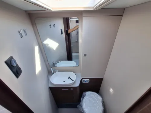 Adria Coral Supreme 670 DC 2027 French bed 180hp FULL photo: 10