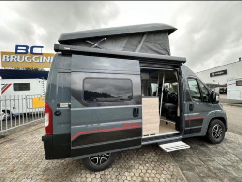 B&uuml;rstner Campeo C Skyline 540 AUTOM&Aacute;TICA + TECHO ELEVABLE foto: 2