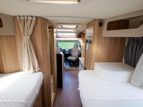 Knaus Sky TI 650 MEG L&Auml;NGSBETTEN XXL GARAGE! Foto: 21