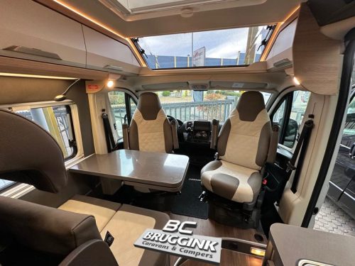 Knaus Boxlife 600 ME ENKEL BED 6MTR AUTOMAAT Foto: 2