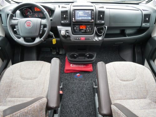 Knaus Sky TI 650 MF, Automatik, Franz&ouml;sisches Bett, Fahrradlift Foto: 3