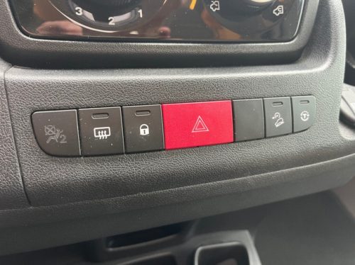 B&uuml;rstner Lyseo T 728g Aut. Dachklimaanlage Einzelbetten Klimaanlage Tempomat BearLock Fahrradtr&auml;ger Foto: 18