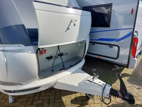 Hobby De Luxe 460 UFE Aktion: Kostenlose Rangierhilfe Foto: 3