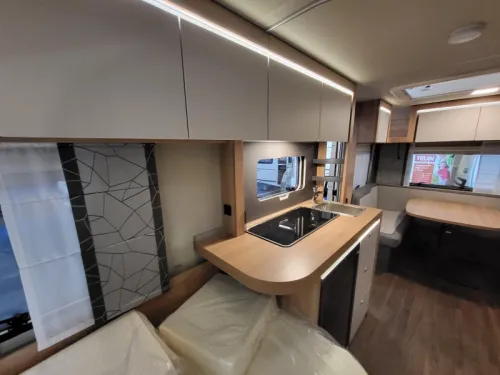 Knaus Sport 460 EU tr&egrave;s complet &eacute;quip&eacute; photo : 12