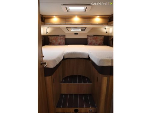 Knaus Sky Ti 700 MEG 140pk 2.3 Multijet | Levelsysteem | Dakairco | Lengtebedden | Luifel | Zonnepaneel | Gescheiden douche | Bearlock foto: 19