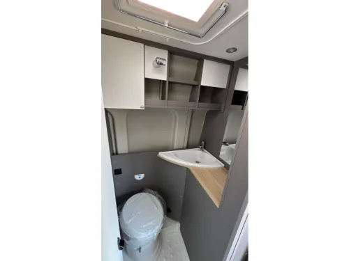LMC Innovan 640 NEW! AUTOMATIC/ACTION MODEL photo: 21
