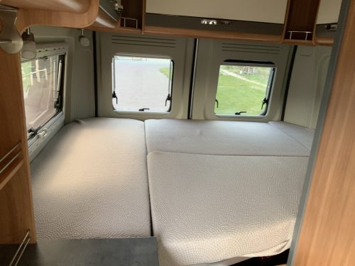 P&ouml;ssl Summit 600 Van conversion, 2.3 160 HP, with timing chain, Transverse bed, Motor-air conditioning, Swivel seats, Year of manufacture 2018 Camper centrum on the road Marum photo: 6