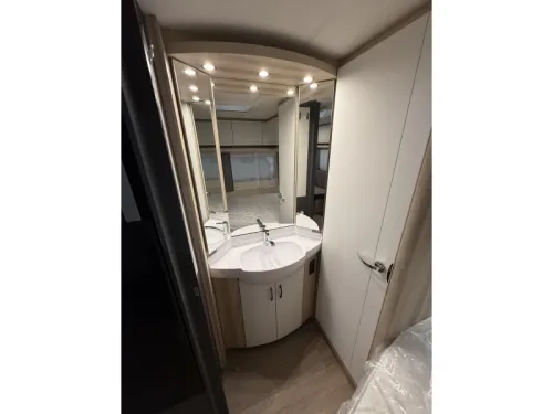 Hobby De Luxe 460 UFE photo : 7