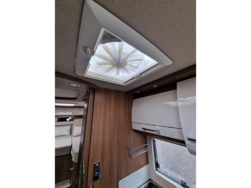 Carthago C-Tourer 144 single beds photo: 13
