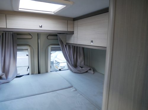 P&ouml;ssl 2win, 6 Meter Van conversion, Towing hitch, Diesel heater photo: 18