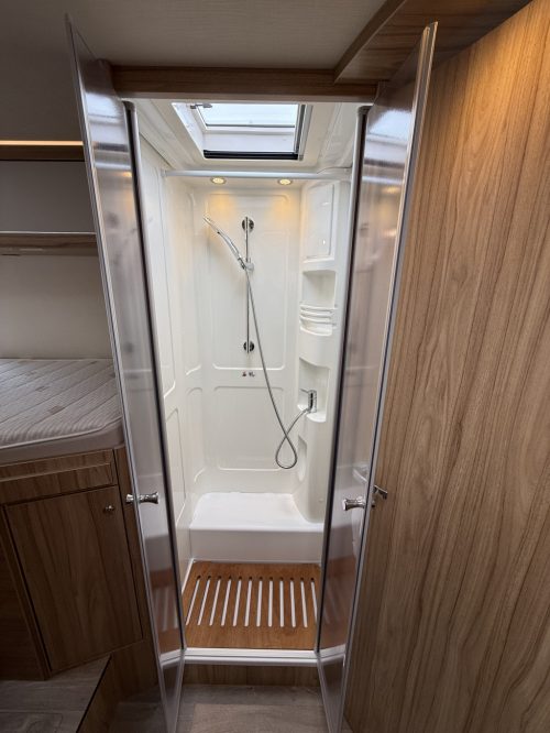 Hymer Exsis-i 678 foto: 25