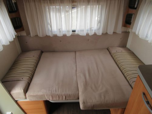 Eriba Feeling 470 SINGLE BEDS AND MOVER photo: 6