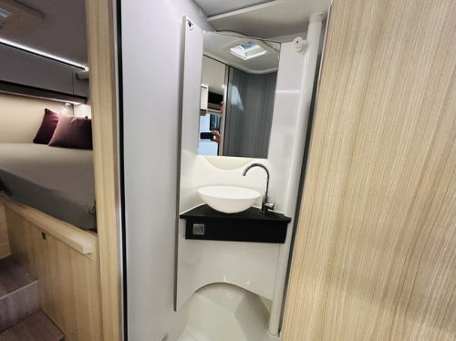 Adria COMPACT SL Plus ! with twin beds photo: 16