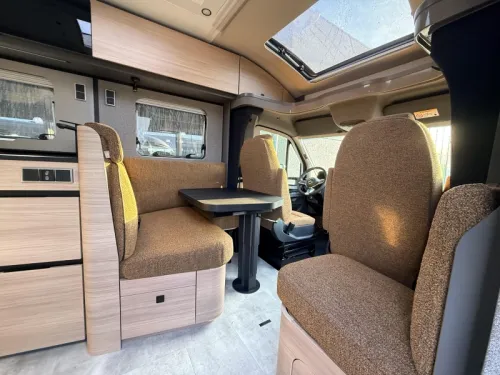 Hymer B-MC T 600 Full options photo: 3