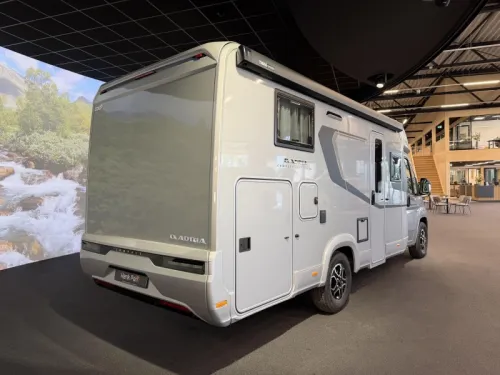 Adria Compact Supreme DL automatic / single beds photo: 2