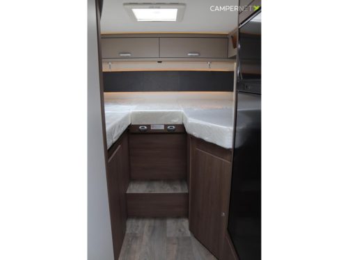 Carado T448 140hp Automatic | Pro + Package | Single beds | Awning | Large garage | Pop-up bed | New from stock available | Panoramic window photo: 16