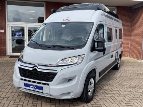 LMC Innovan 600 4 Berth Pop-top roof photo: 1