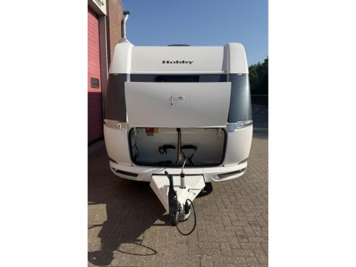 Hobby De Luxe Edition 460 UFE Including Awning and Mover photo: 8
