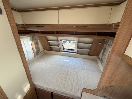 Hobby De Luxe 455 UF Fully equipped!! photo: 10
