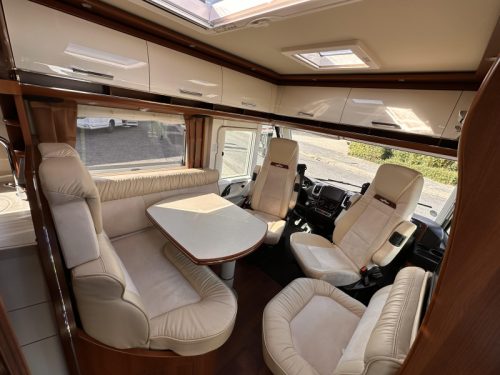 Carthago Chic C-Line I 4.9 SUPERIOR-AUT-LEVEL-AIRCO photo: 1