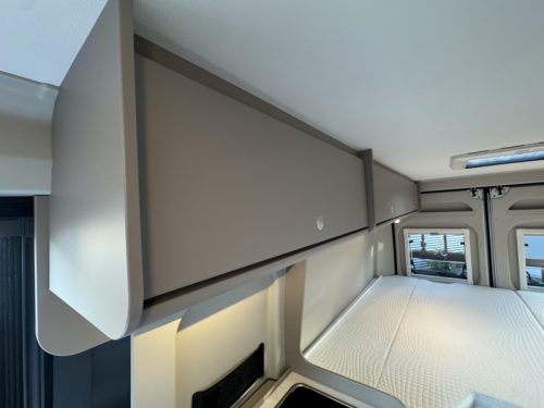 Carado CVE 640 8T Automatic-Longitudinal beds photo: 15