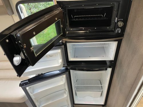 Mobilvetta K-SILVER I-59 Euro 6 Queensbed + Pop-top roof, Air conditioning, TV, Bike rack photo: 4