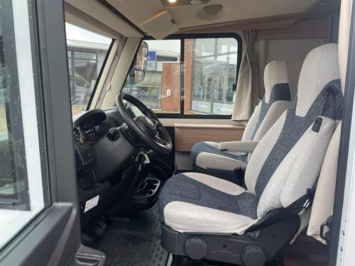 Weinsberg CaraCore 700 Meg Automaat 4pe Foto: 7