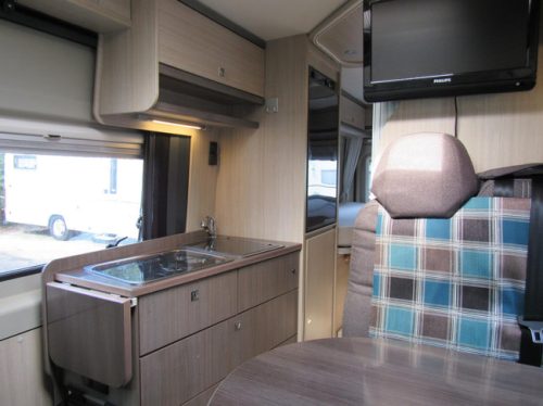 P&ouml;ssl 640 Roadcruiser Van conversion Single beds Busbiker 2016 photo: 15
